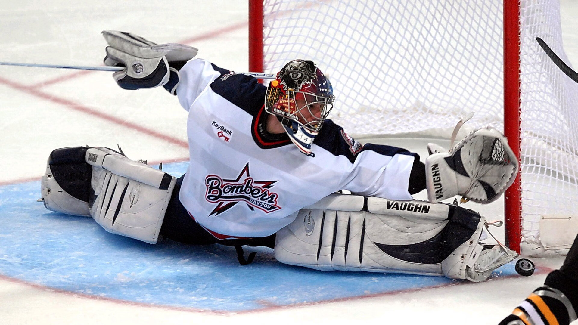 开云体育APP-英雄联盟 电竞圈明星选手频繁更换，lol电竞明星